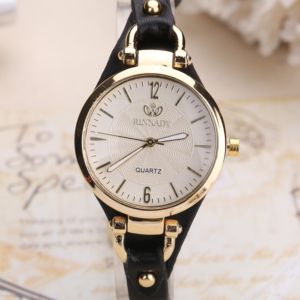 Montre à quartz luxueuse minim - Minimalist Thin Watch avis et prix
