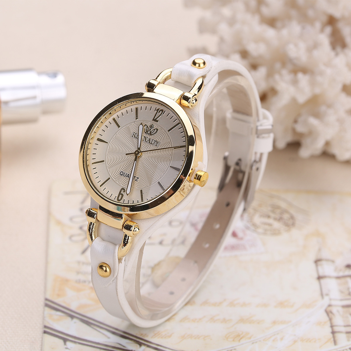 Montre à quartz luxueuse minim - Minimalist Thin Watch avis et prix